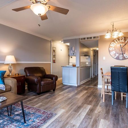 Sky High Views!!-Peak Mountaintop-Outdoor Pool-Close To Downtown-Private Balcony-Wifi-Cable Gatlinburg Esterno foto