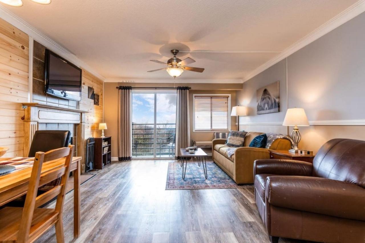 Sky High Views!!-Peak Mountaintop-Outdoor Pool-Close To Downtown-Private Balcony-Wifi-Cable Gatlinburg Esterno foto