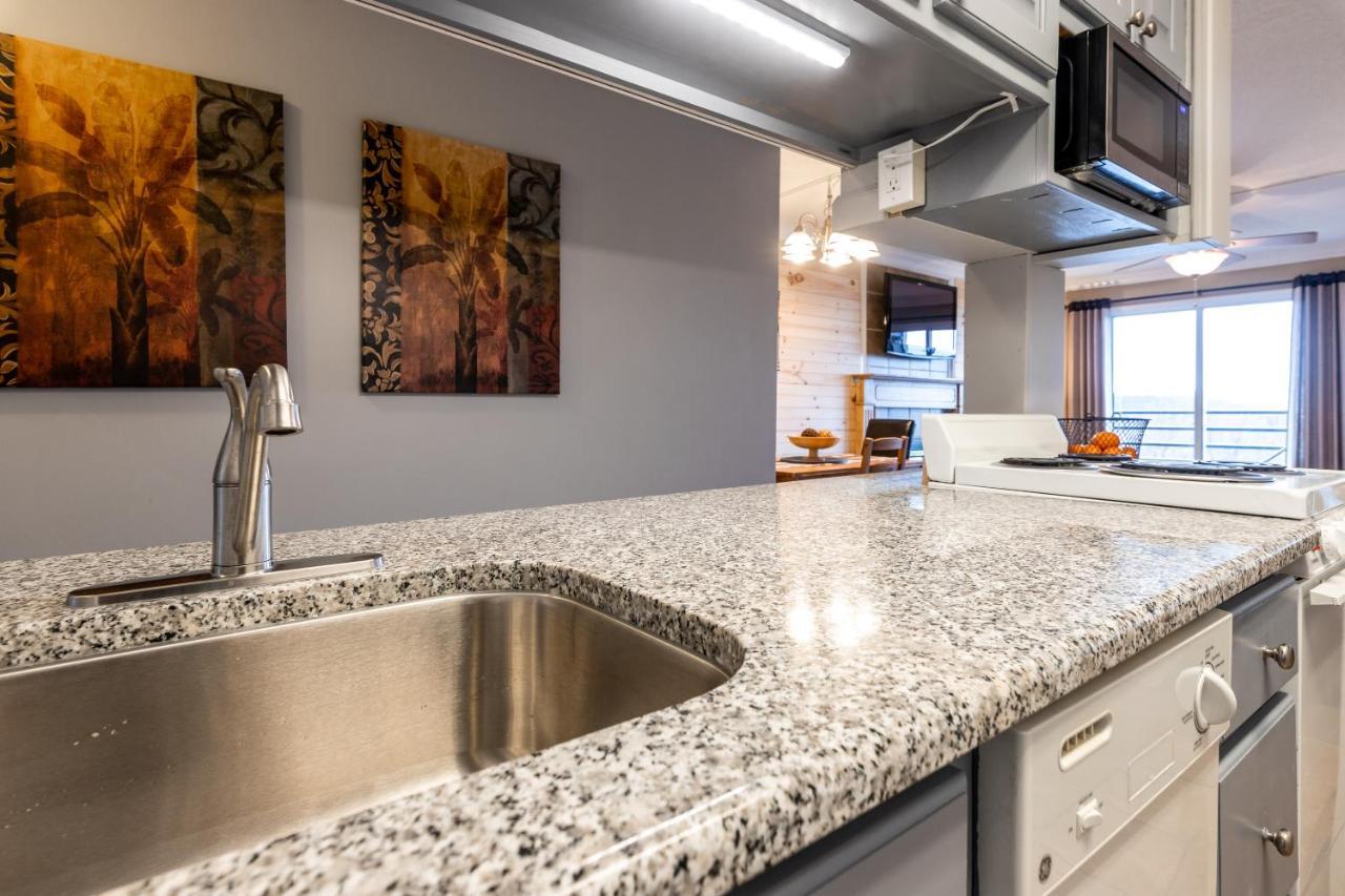Sky High Views!!-Peak Mountaintop-Outdoor Pool-Close To Downtown-Private Balcony-Wifi-Cable Gatlinburg Esterno foto