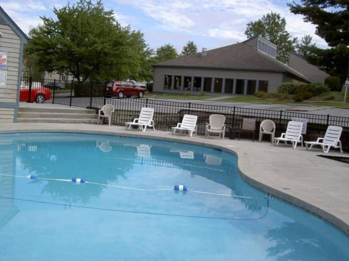 Sky High Views!!-Peak Mountaintop-Outdoor Pool-Close To Downtown-Private Balcony-Wifi-Cable Gatlinburg Esterno foto
