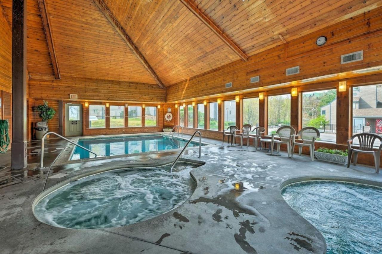 Sky High Views!!-Peak Mountaintop-Outdoor Pool-Close To Downtown-Private Balcony-Wifi-Cable Gatlinburg Esterno foto