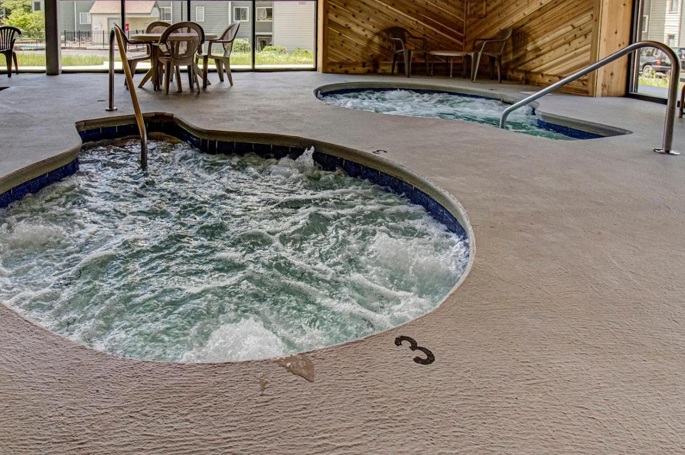 Sky High Views!!-Peak Mountaintop-Outdoor Pool-Close To Downtown-Private Balcony-Wifi-Cable Gatlinburg Esterno foto